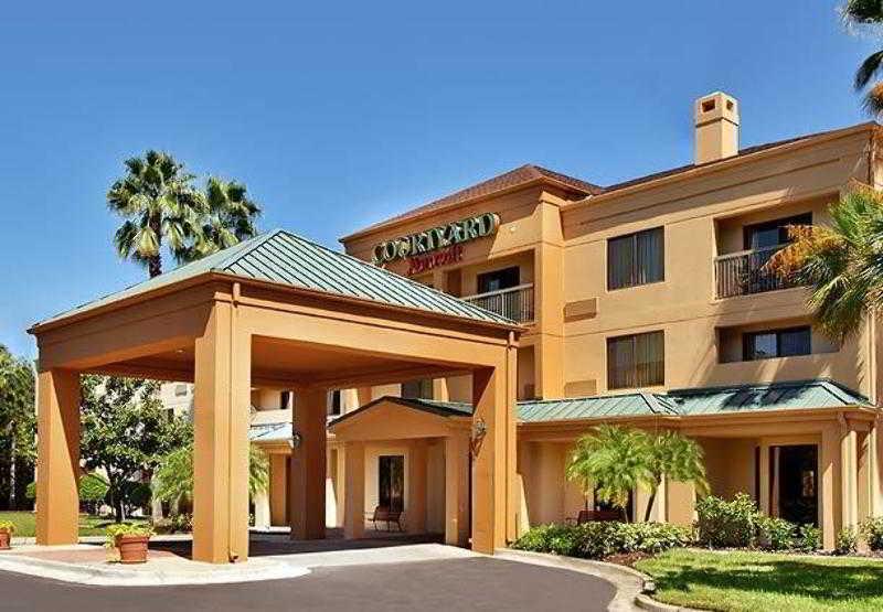 Courtyard Tampa Brandon Hotel Exterior photo