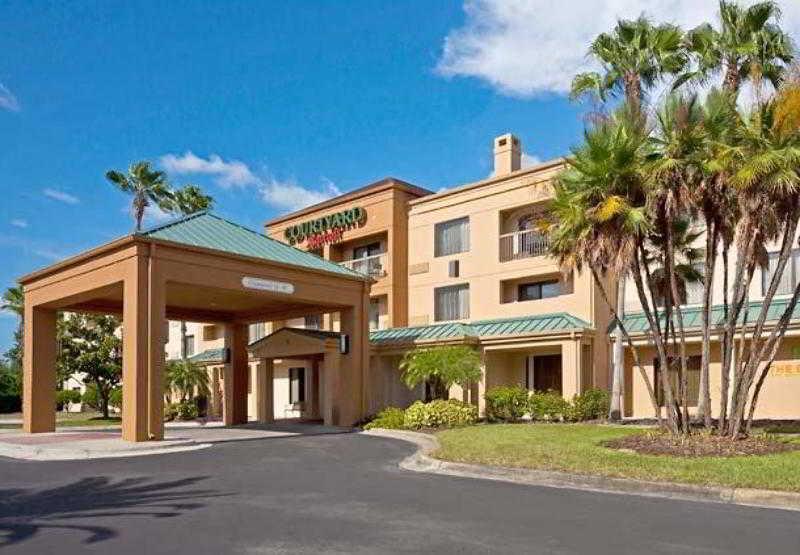 Courtyard Tampa Brandon Hotel Exterior photo